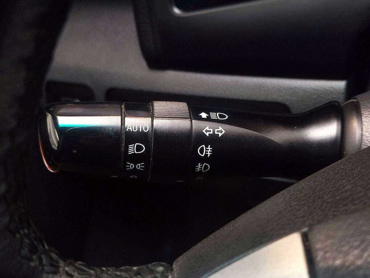 Toyota Camry 2010 года с пробегом. Фото: #12