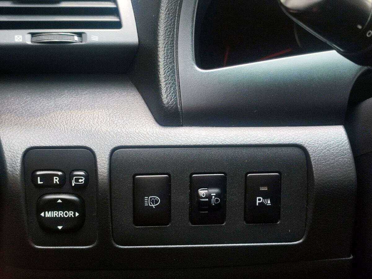 Toyota Camry 2010 года с пробегом. Фото: #13