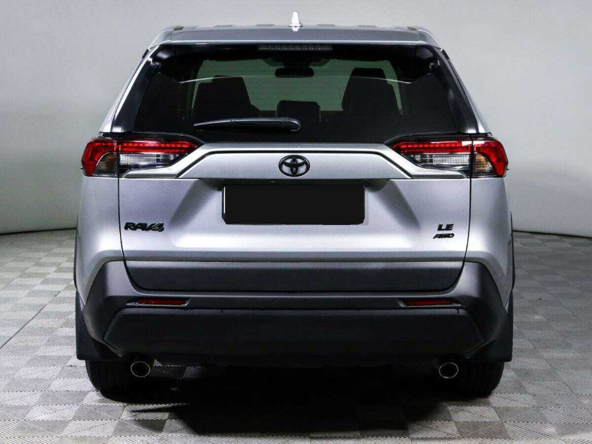 Toyota RAV4 2022 года с пробегом. Фото: #4