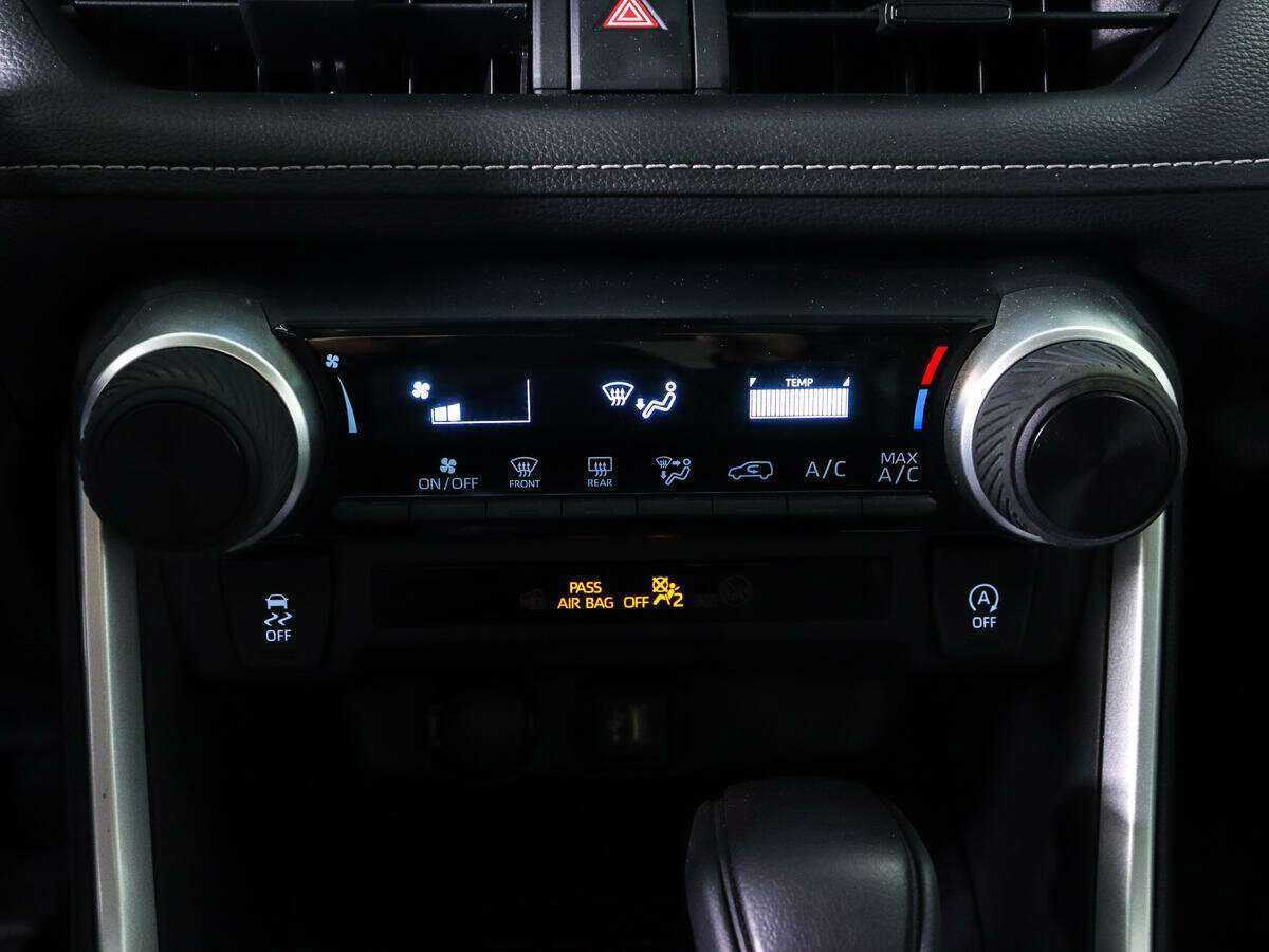 Toyota RAV4 2022 года с пробегом. Фото: #15