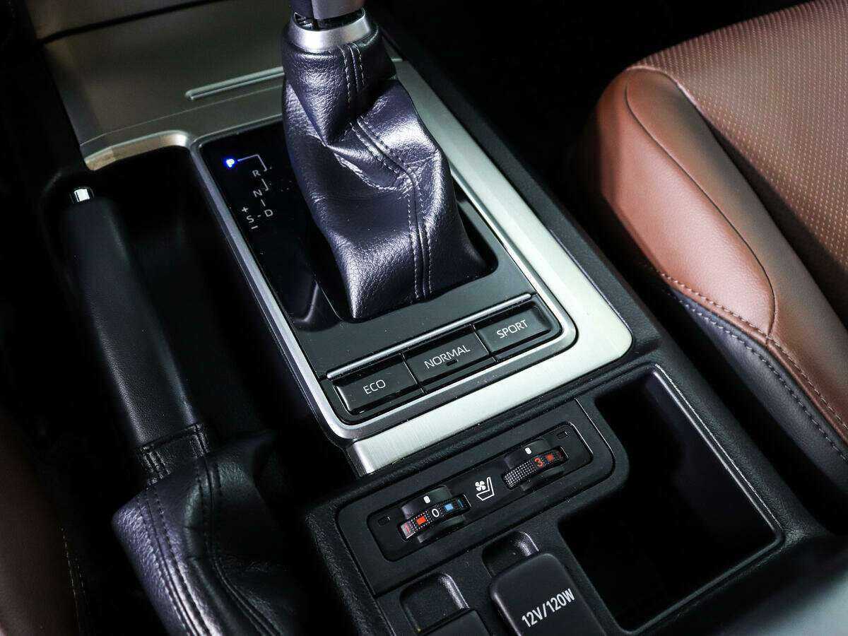 Toyota Land Cruiser Prado 2020 года с пробегом. Фото: #14