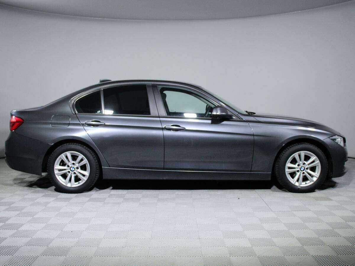 BMW 3 серии 2017 года с пробегом. Фото: #3