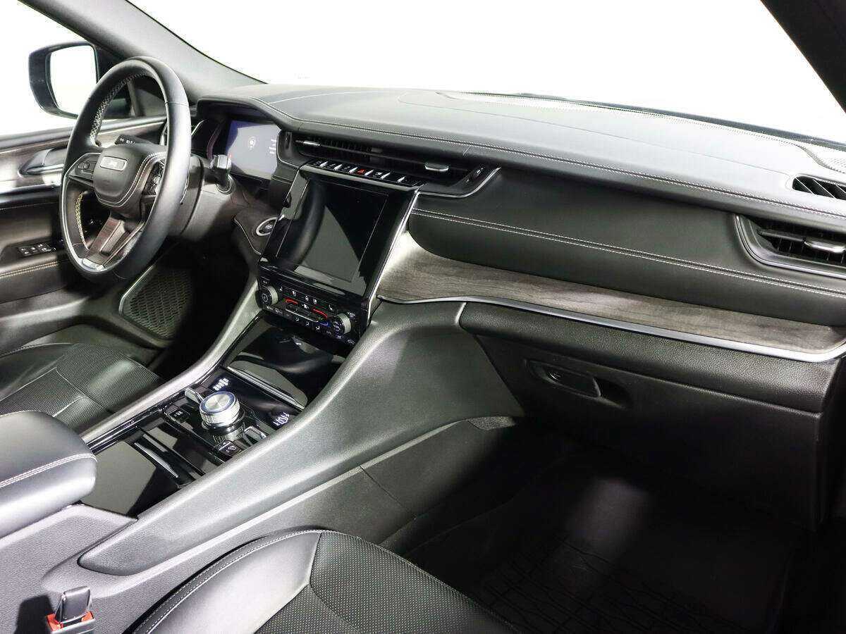 Jeep Grand Cherokee 2022 года с пробегом. Фото: #5