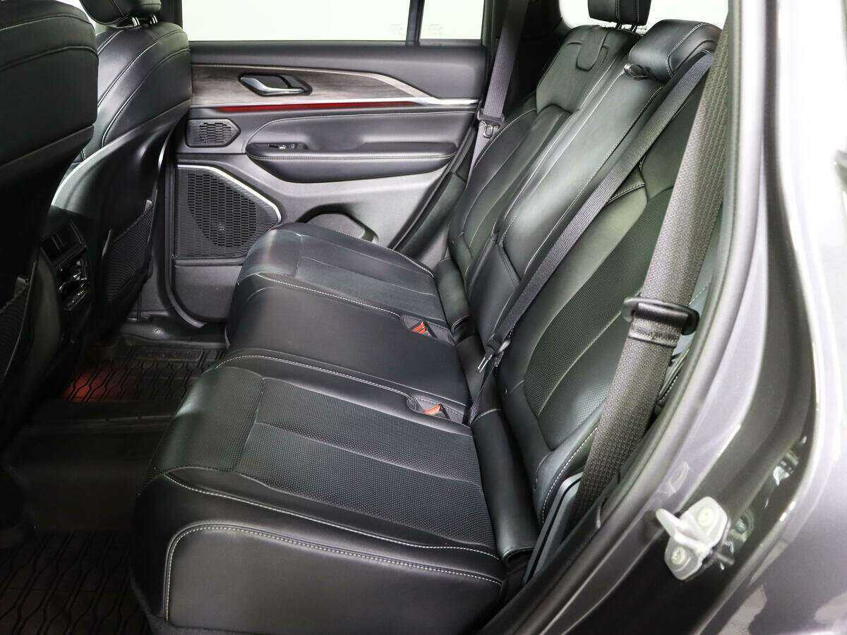 Jeep Grand Cherokee 2022 года с пробегом. Фото: #6