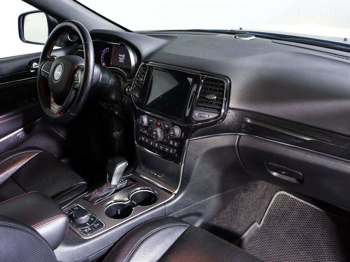 Jeep Grand Cherokee 2021 года с пробегом. Фото: #8