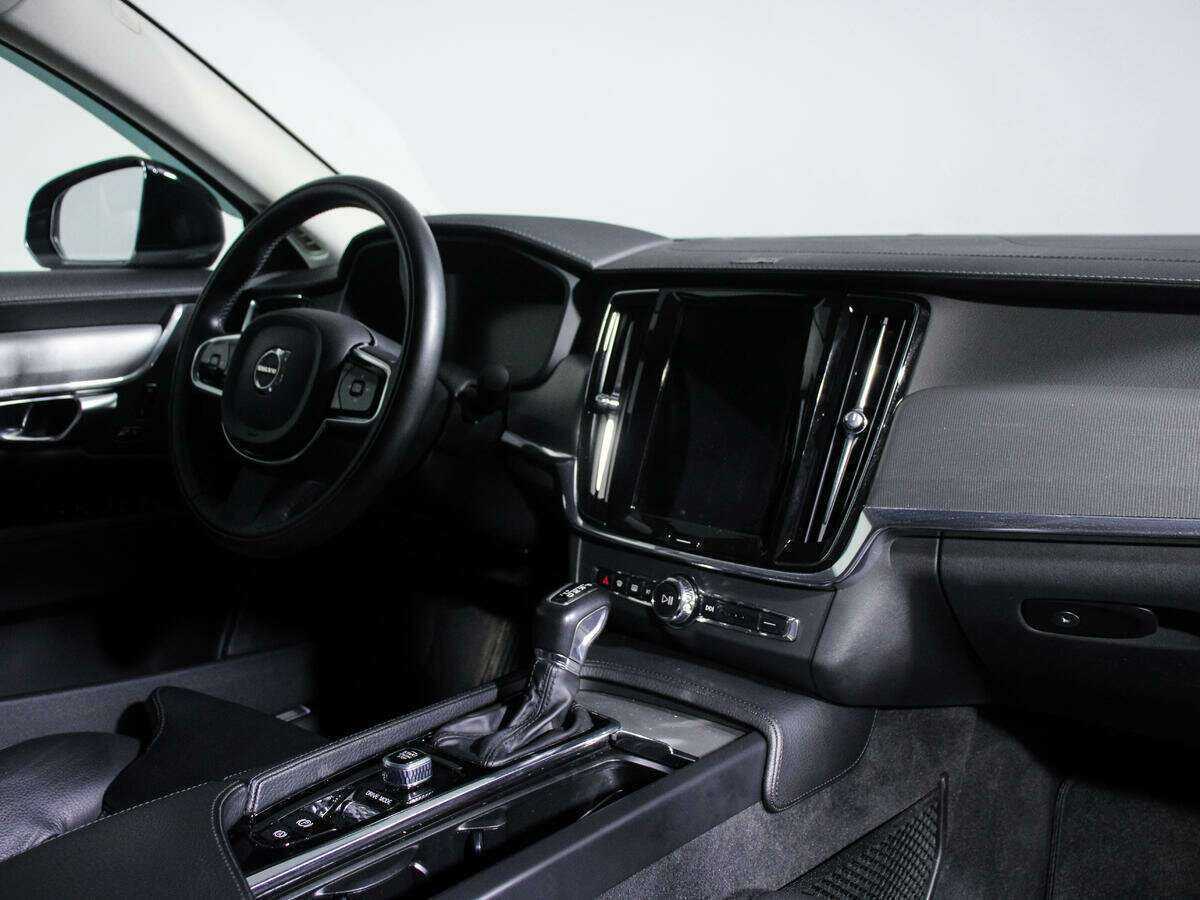 Volvo S90 2020 года с пробегом. Фото: #6