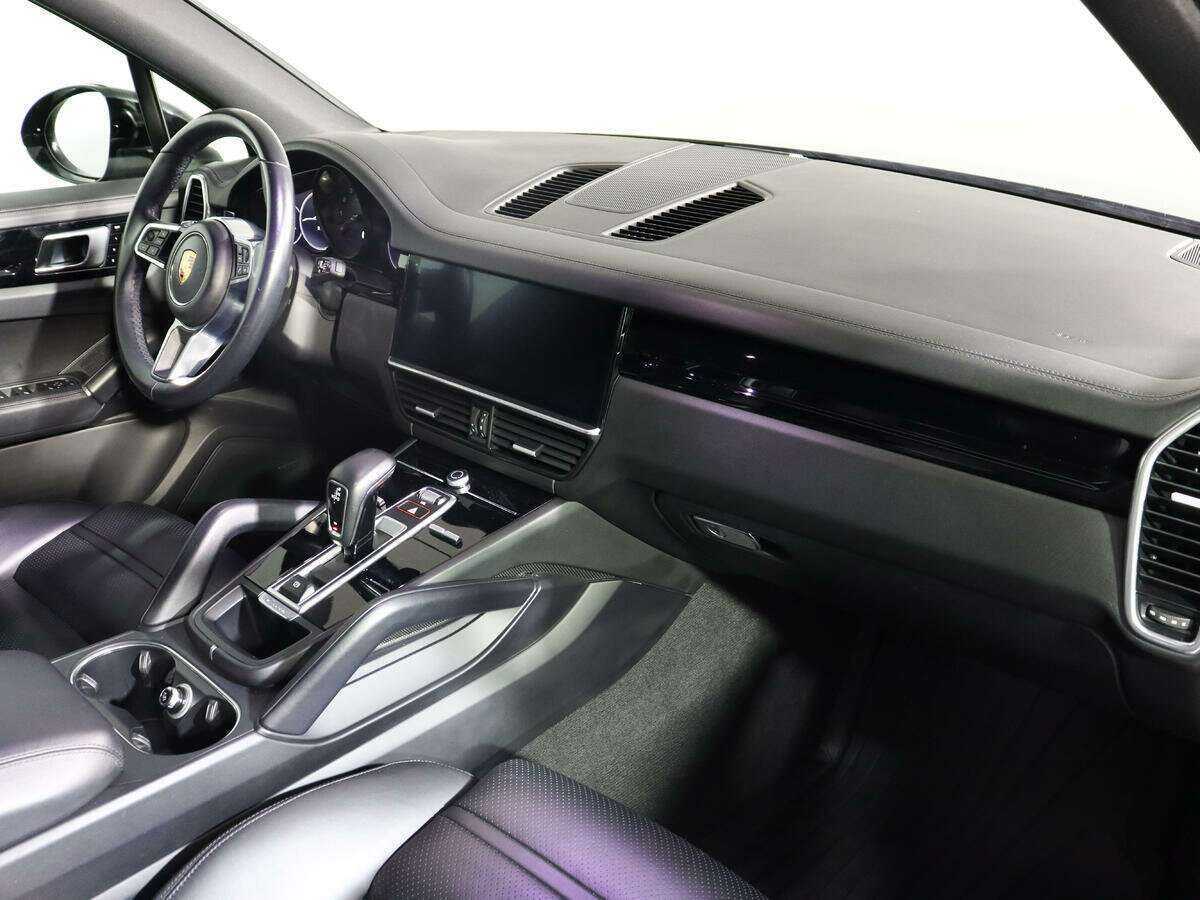 Porsche Cayenne 2019 года с пробегом. Фото: #6