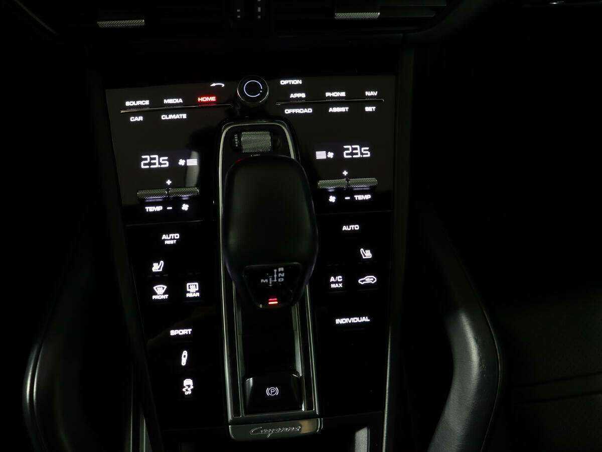 Porsche Cayenne 2019 года с пробегом. Фото: #22