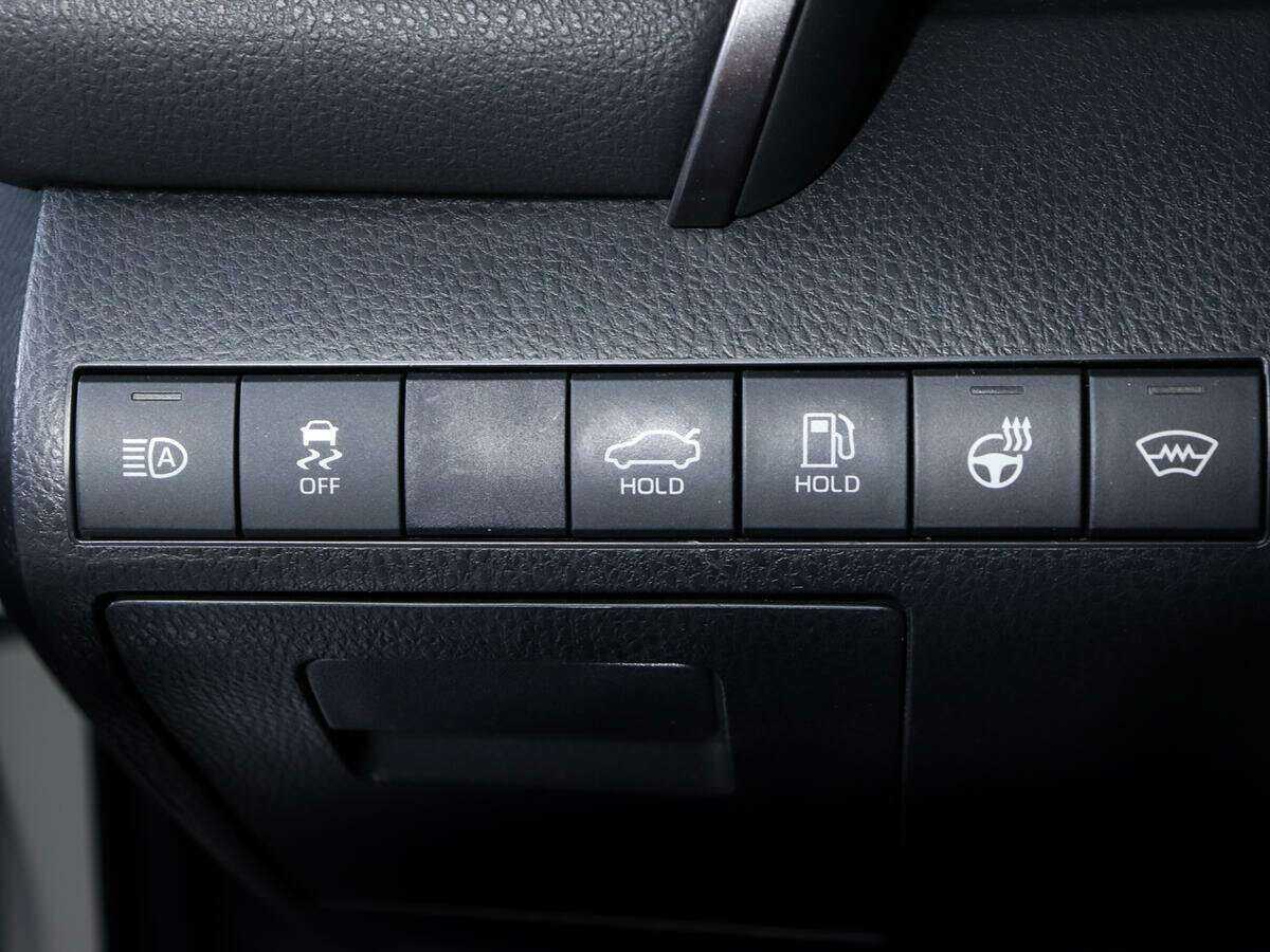 Toyota Camry 2021 года с пробегом. Фото: #19