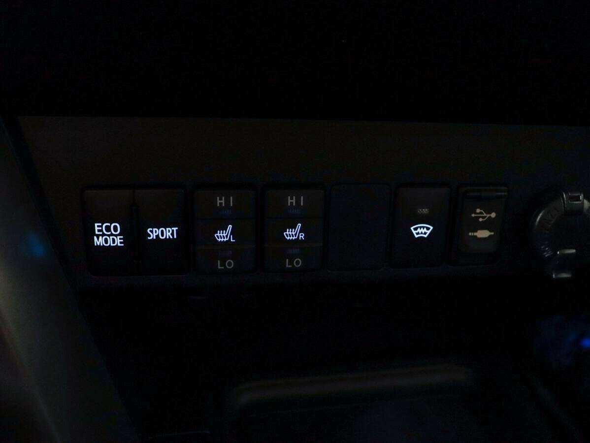 Toyota RAV4 2017 года с пробегом. Фото: #16