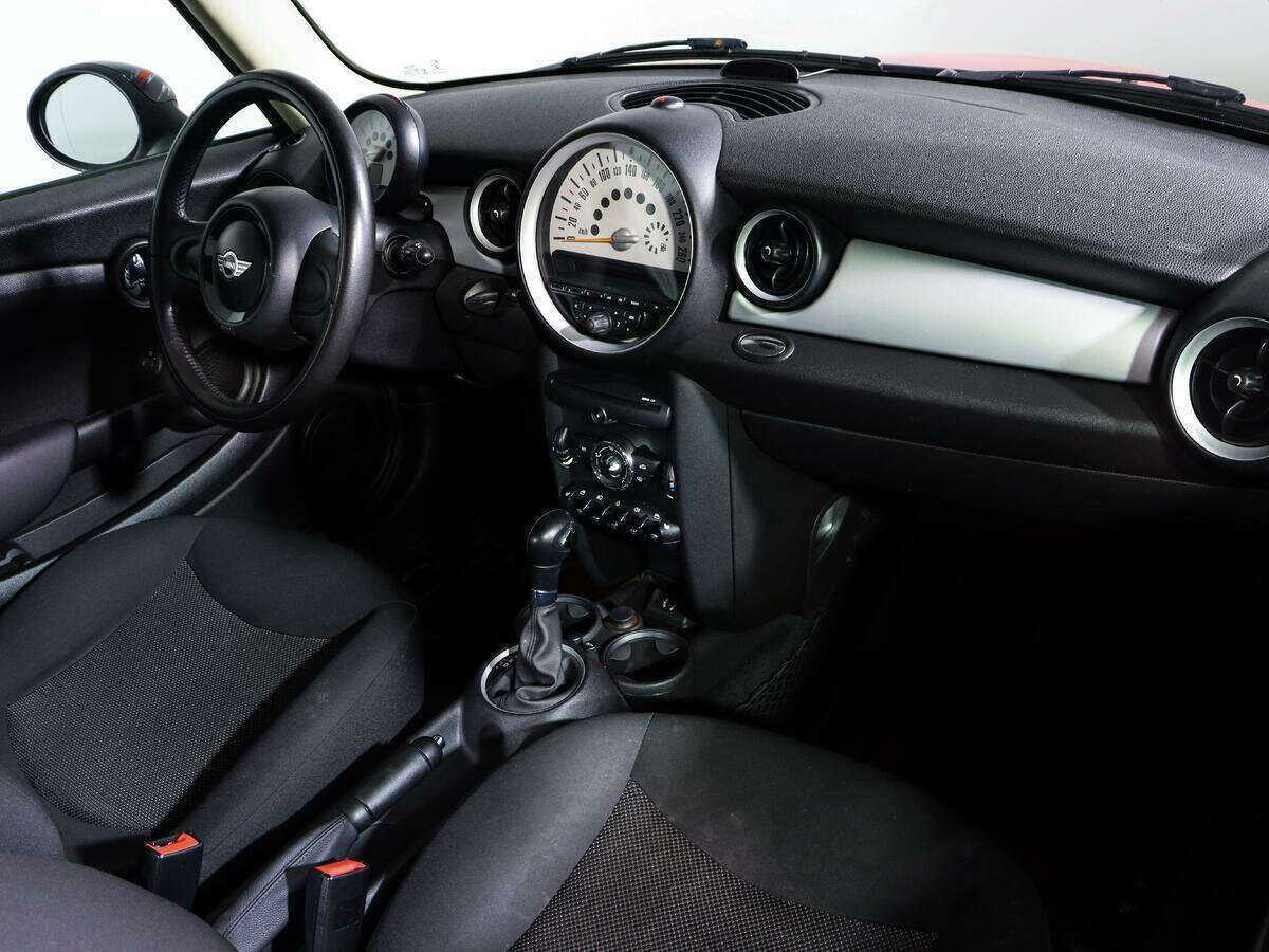 Mini Hatch 2012 года с пробегом. Фото: #6