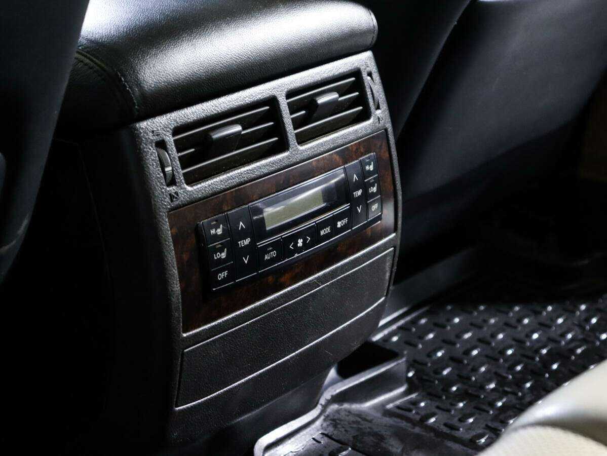 Toyota Land Cruiser 2008 года с пробегом. Фото: #12