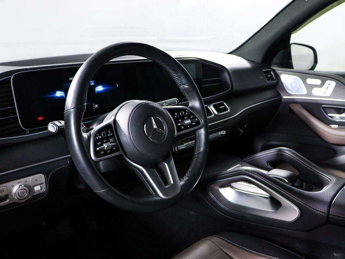 Mercedes-Benz GLE 2020 года с пробегом. Фото: #12
