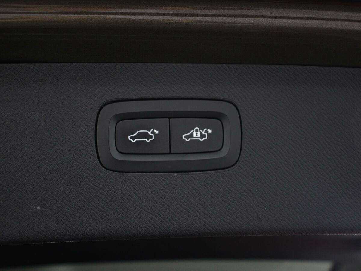 Volvo XC90 2015 года с пробегом. Фото: #9