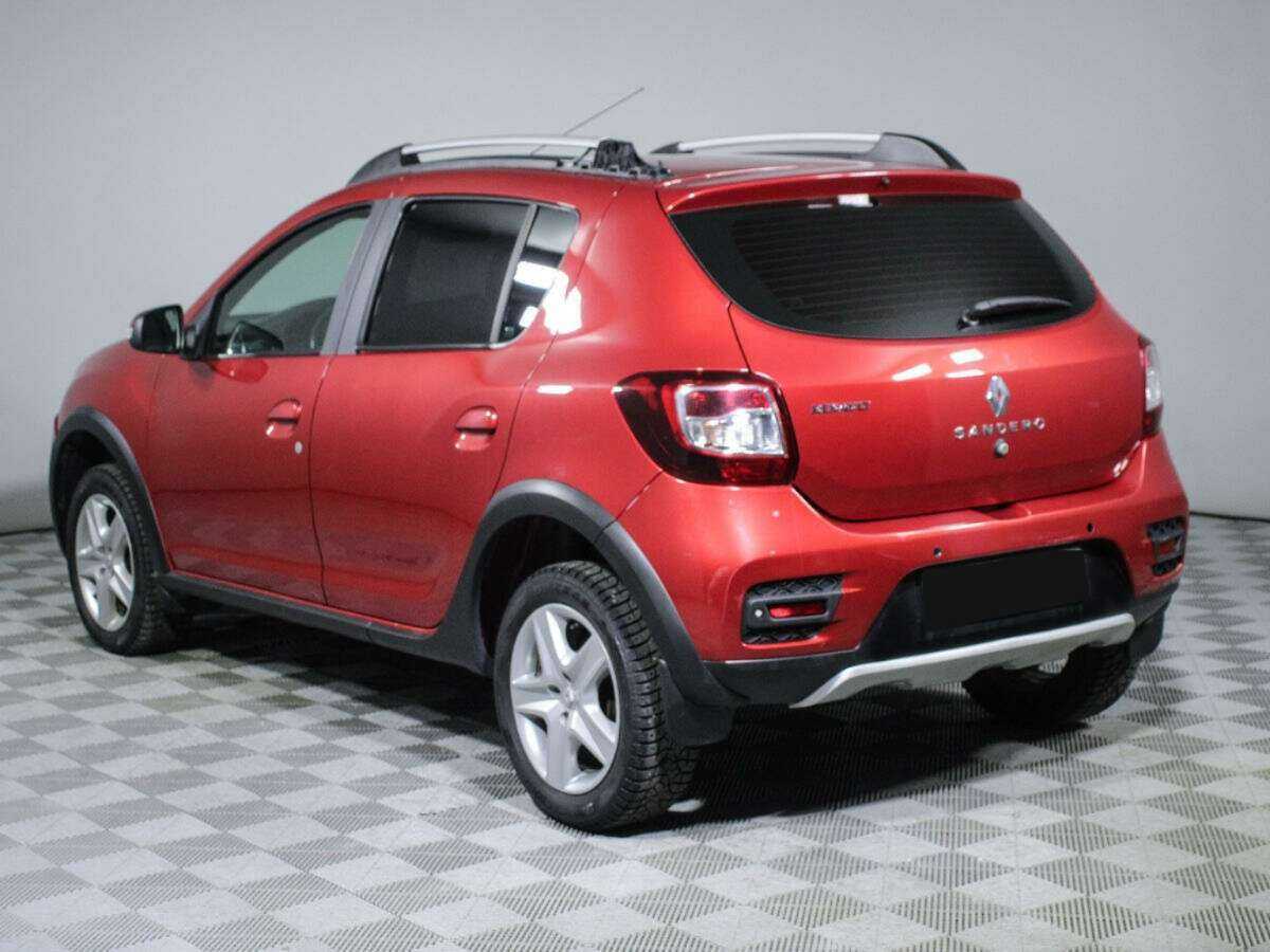Б/У Рено Сандеро 2015 года. Фото: #5