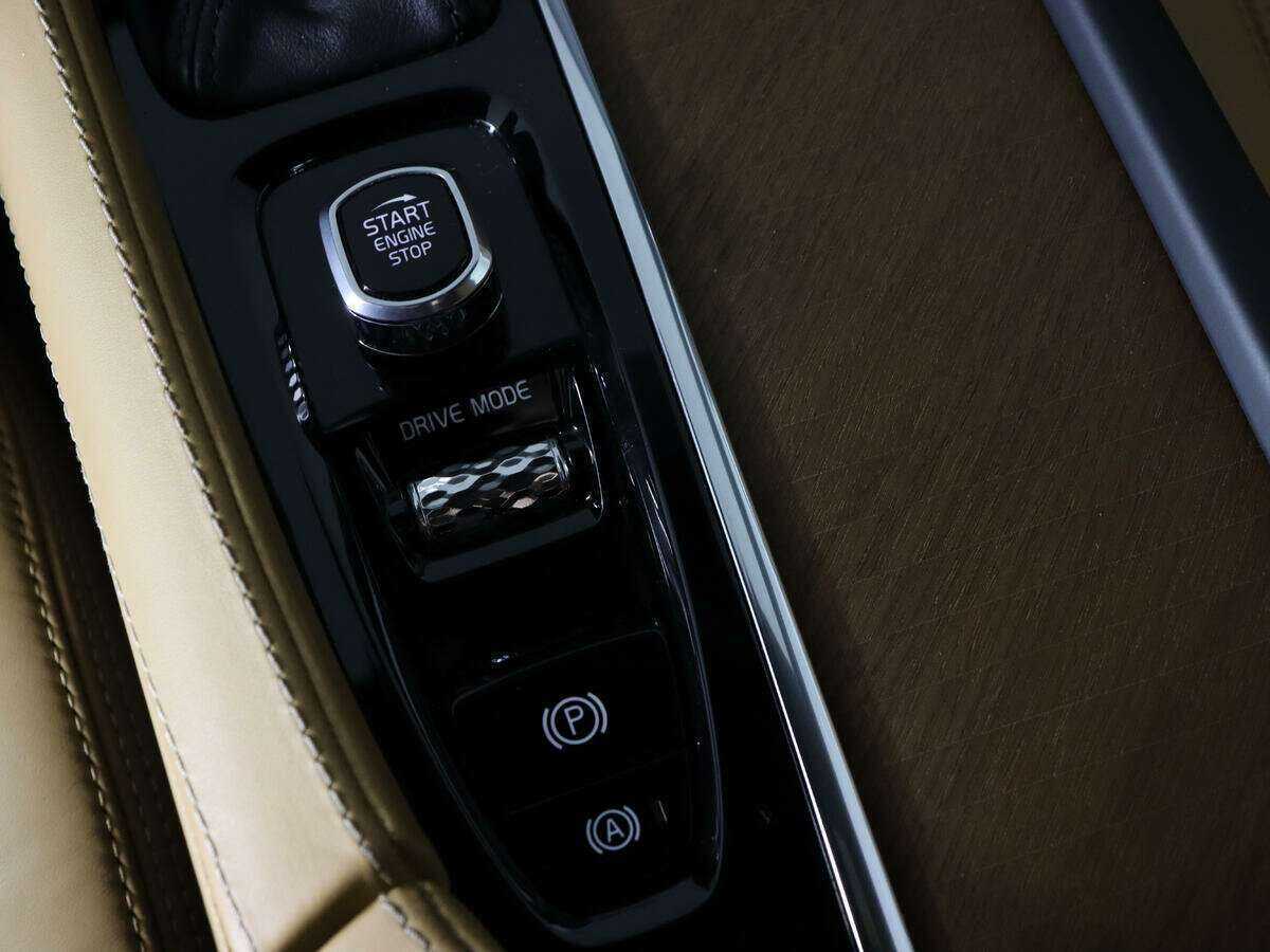 Volvo XC90 2017 года с пробегом. Фото: #21