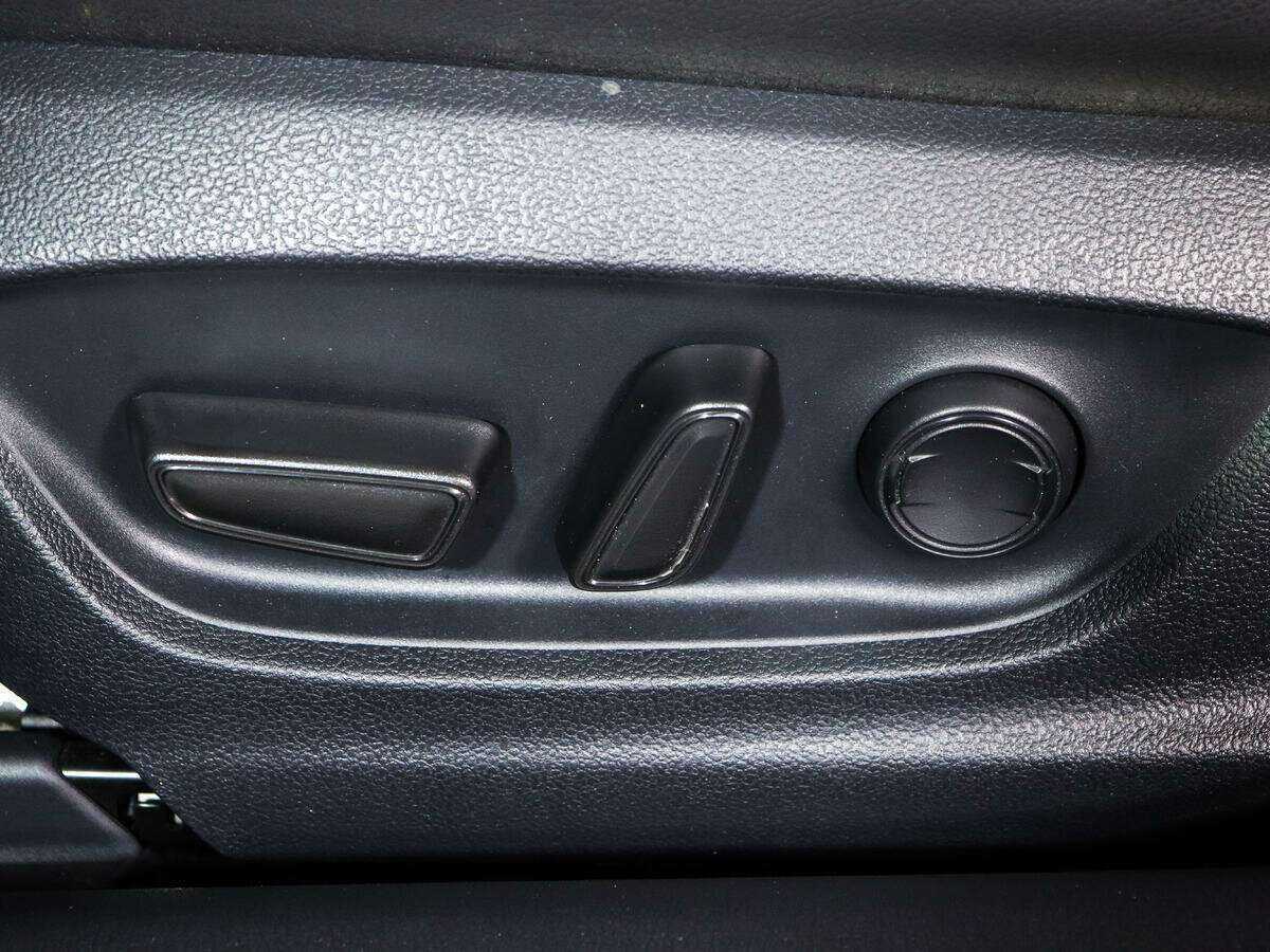 Toyota Camry 2021 года с пробегом. Фото: #20