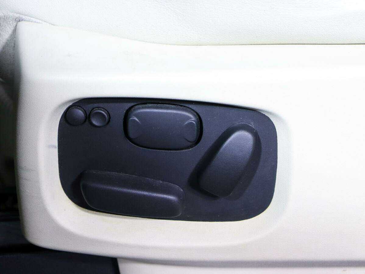 Land Rover Range Rover Sport 2012 года с пробегом. Фото: #11