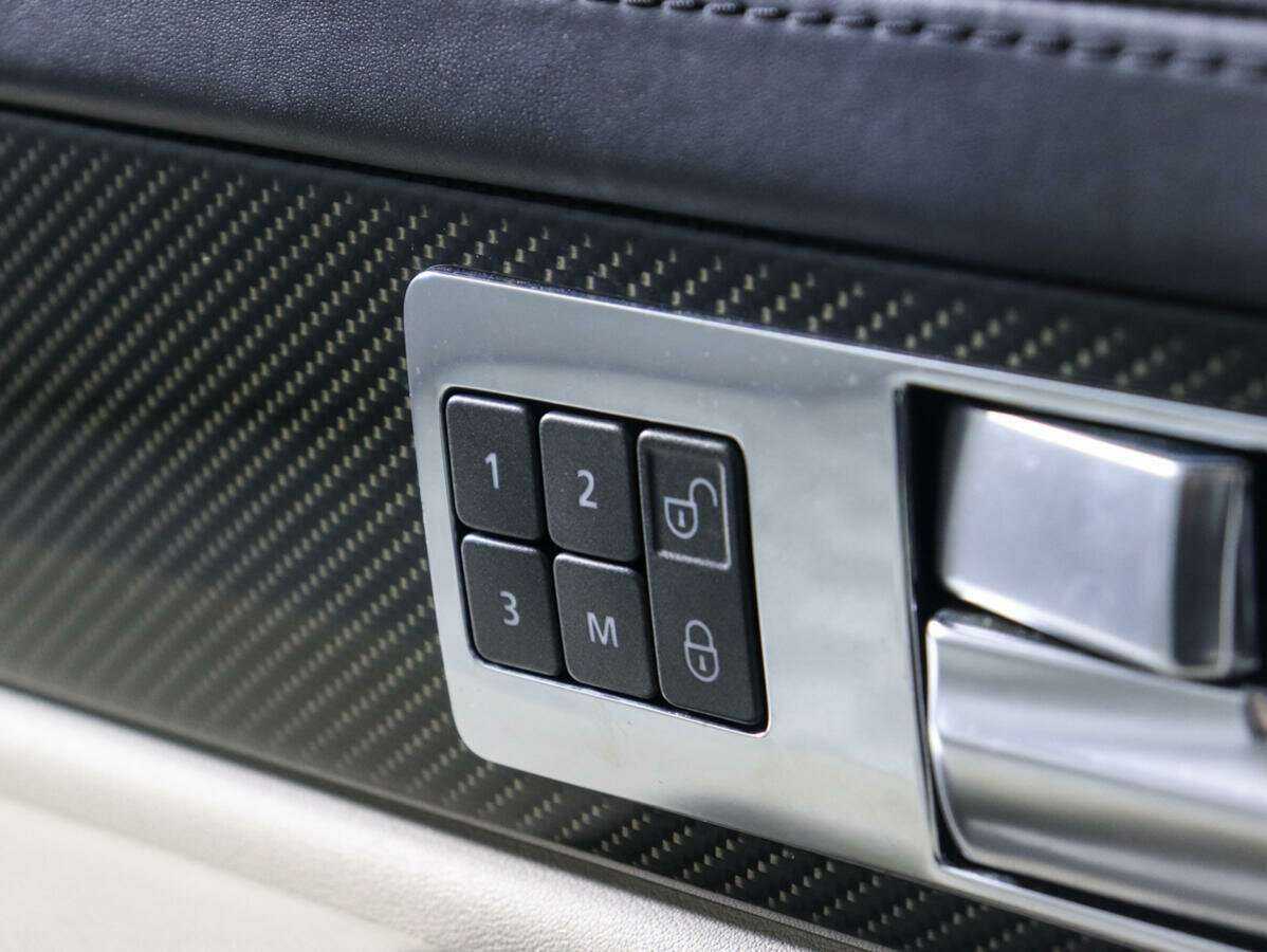 Land Rover Range Rover Sport 2012 года с пробегом. Фото: #12