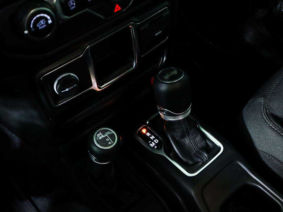 Jeep Wrangler 2021 года с пробегом. Фото: #14