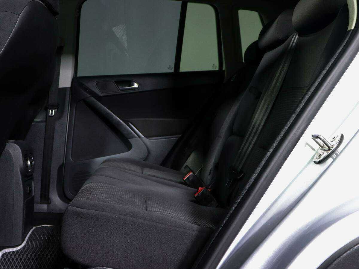 Volkswagen Tiguan 2011 года с пробегом. Фото: #9