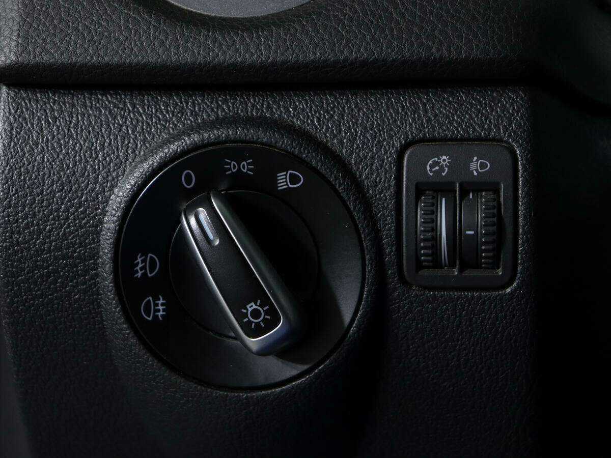 Volkswagen Tiguan 2011 года с пробегом. Фото: #15