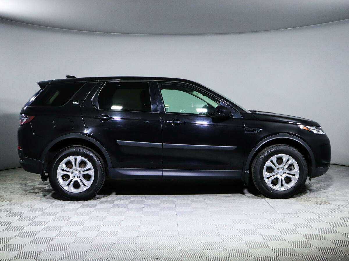 Land Rover Discovery Sport 2021 года с пробегом. Фото: #3