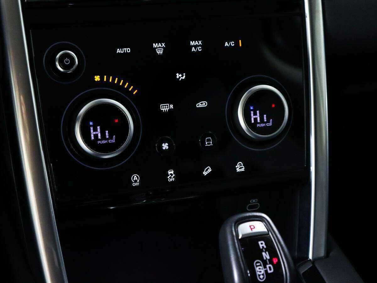 Land Rover Discovery Sport 2021 года с пробегом. Фото: #17