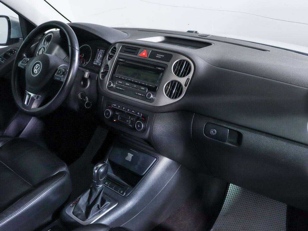 Volkswagen Tiguan 2011 года с пробегом. Фото: #8