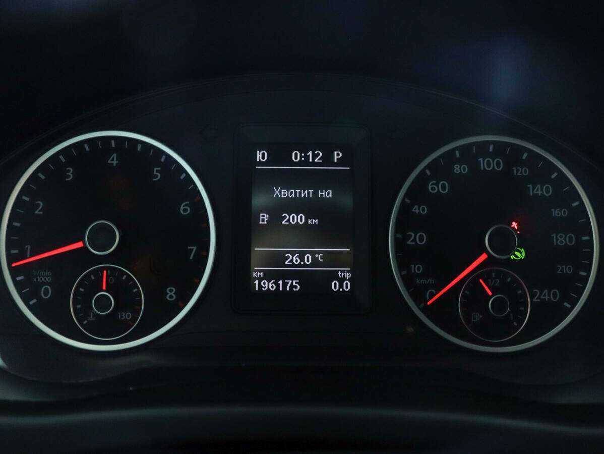 Volkswagen Tiguan 2011 года с пробегом. Фото: #10