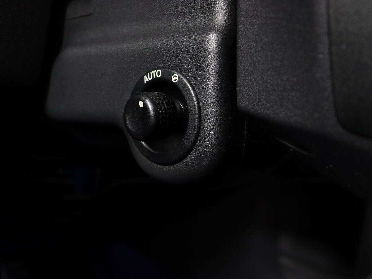 Land Rover Discovery 2013 года с пробегом. Фото: #20