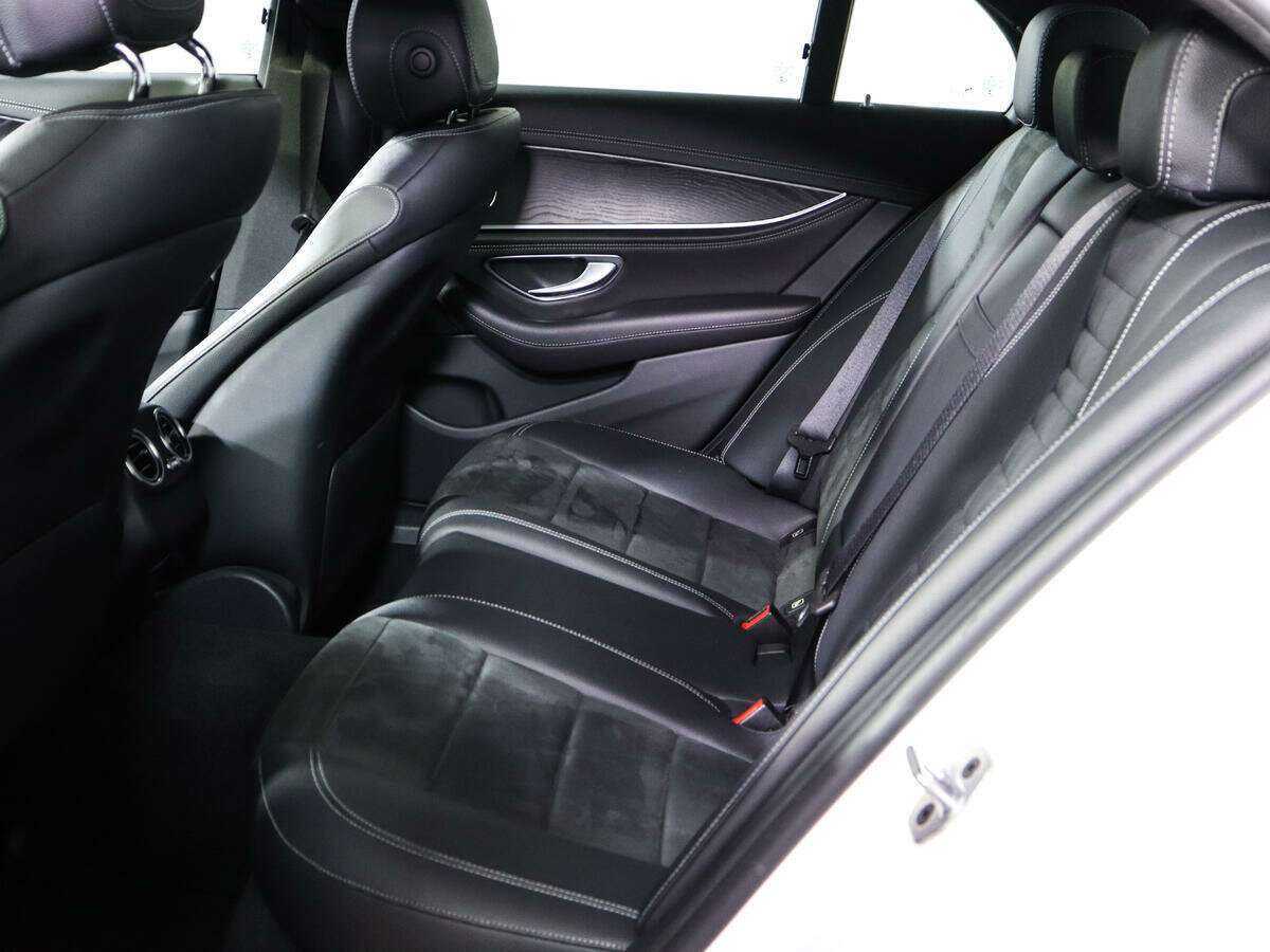 Mercedes-Benz E-Класс 2018 года с пробегом. Фото: #8