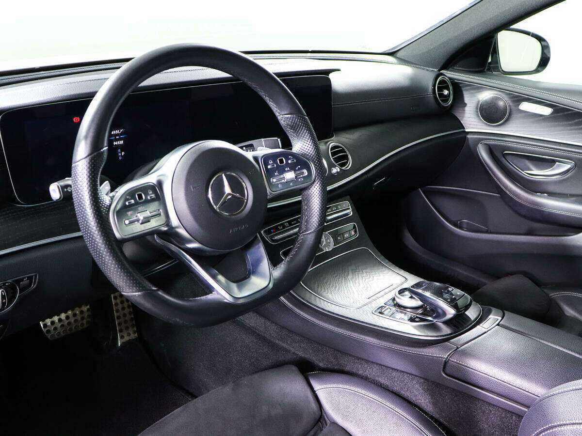Mercedes-Benz E-Класс 2018 года с пробегом. Фото: #12