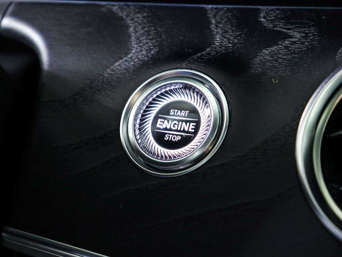 Mercedes-Benz E-Класс 2018 года с пробегом. Фото: #18