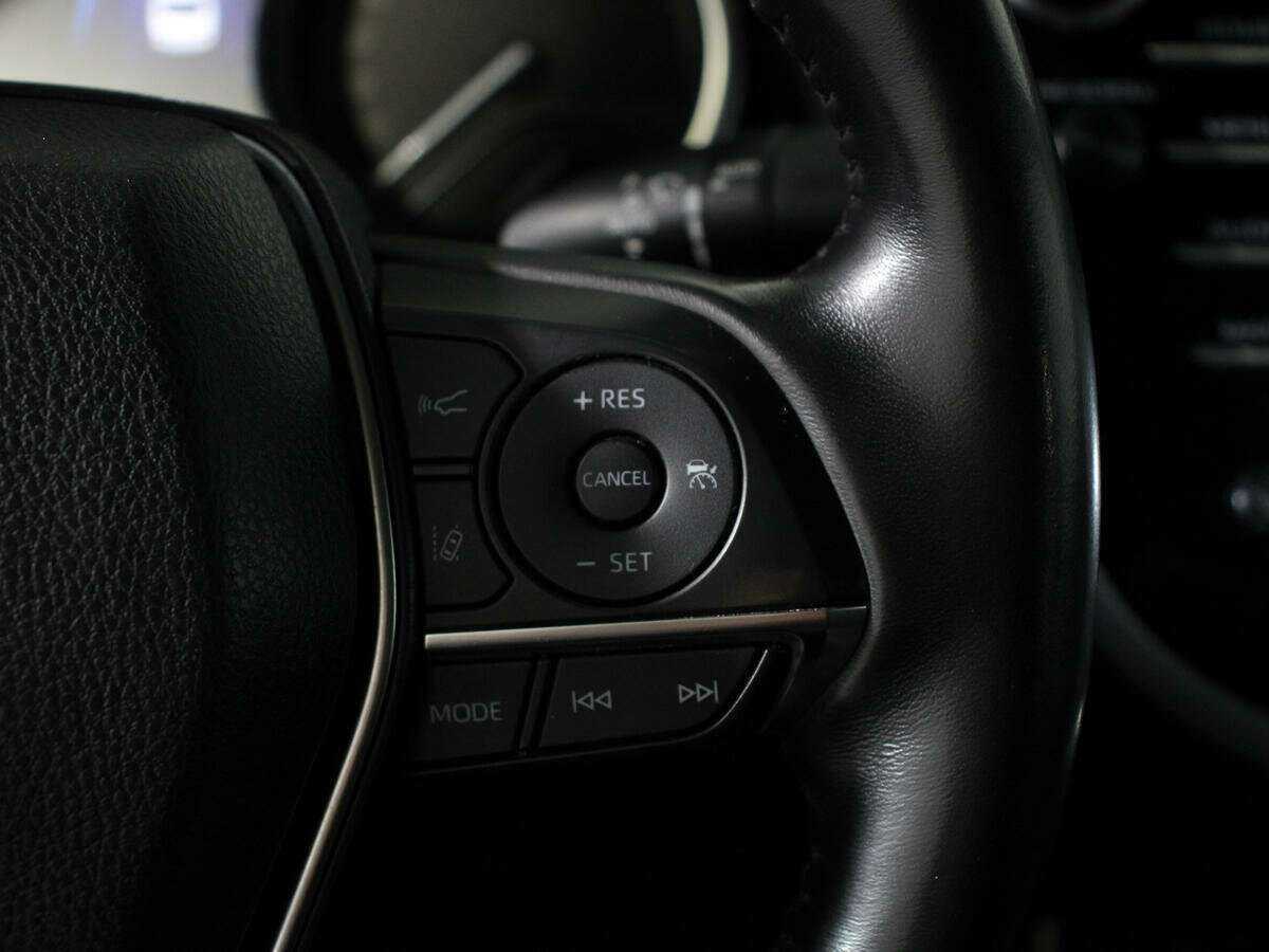 Toyota Camry 2018 года с пробегом. Фото: #15