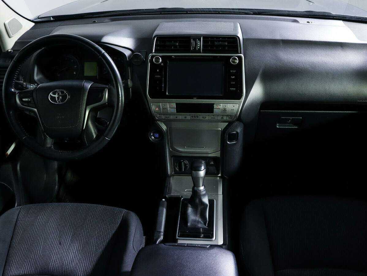 Toyota Land Cruiser Prado 2019 года с пробегом. Фото: #10