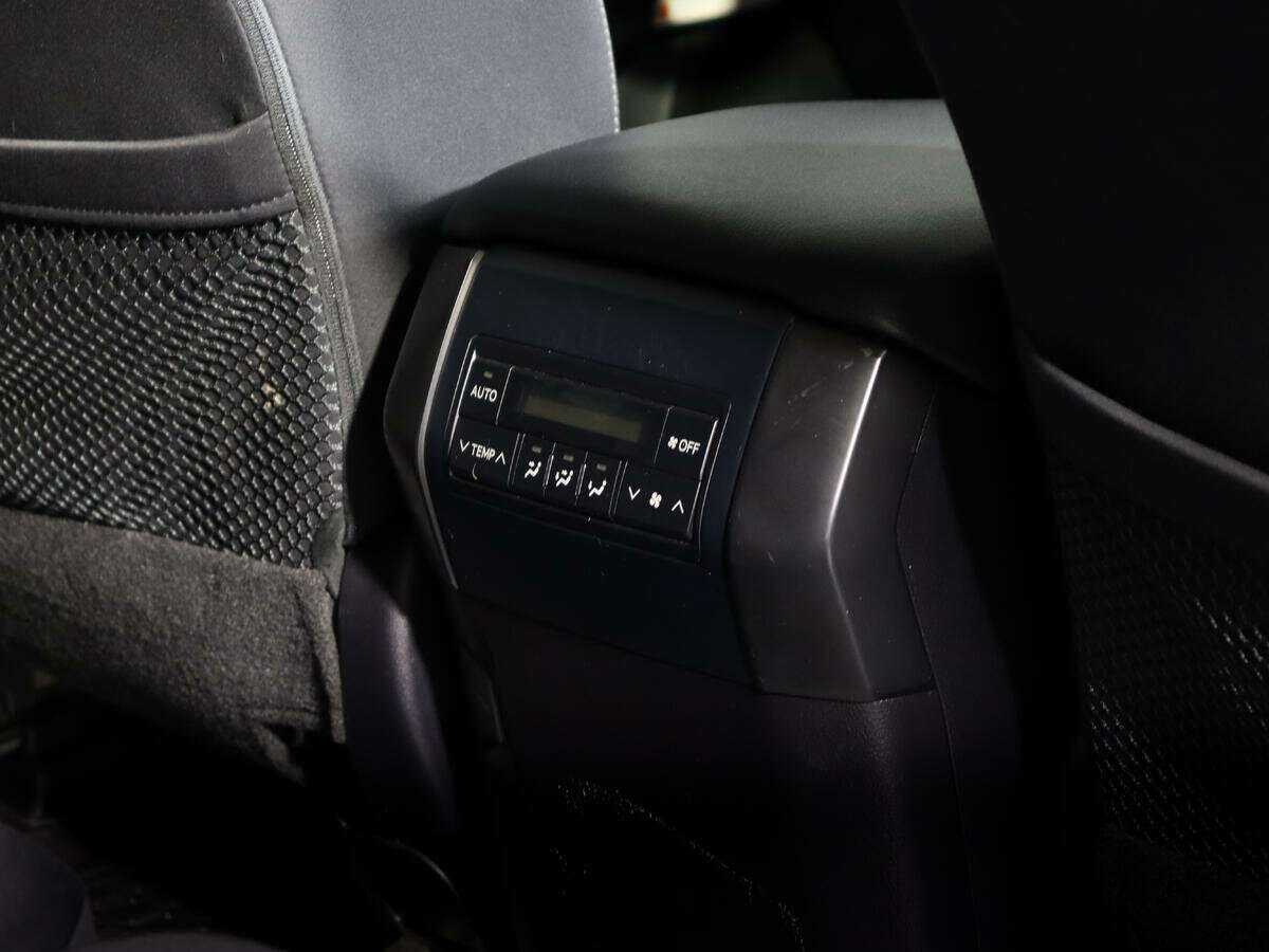 Toyota Land Cruiser Prado 2019 года с пробегом. Фото: #14