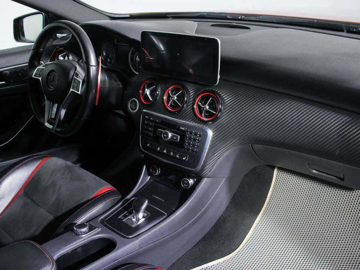 Mercedes-Benz A-Класс AMG 2015 года с пробегом. Фото: #6