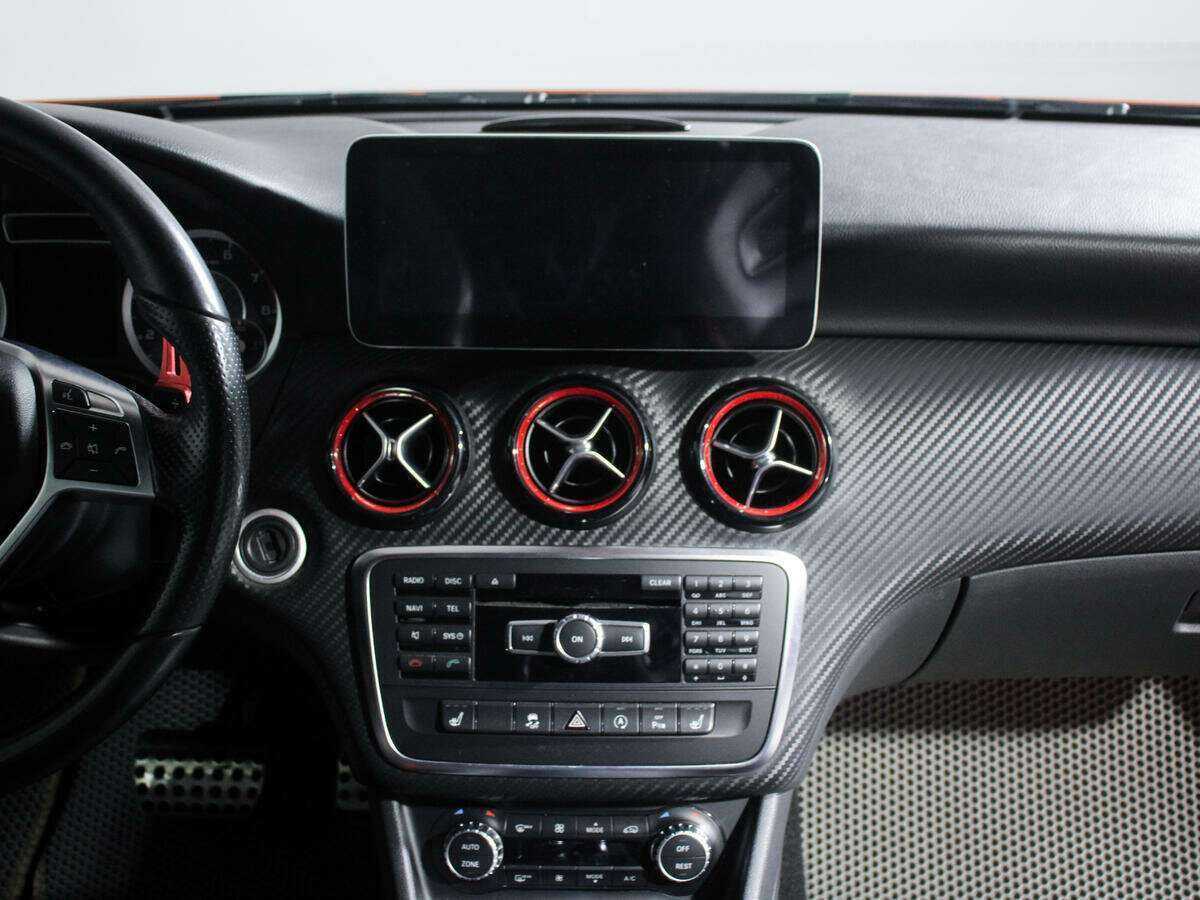 Mercedes-Benz A-Класс AMG 2015 года с пробегом. Фото: #10