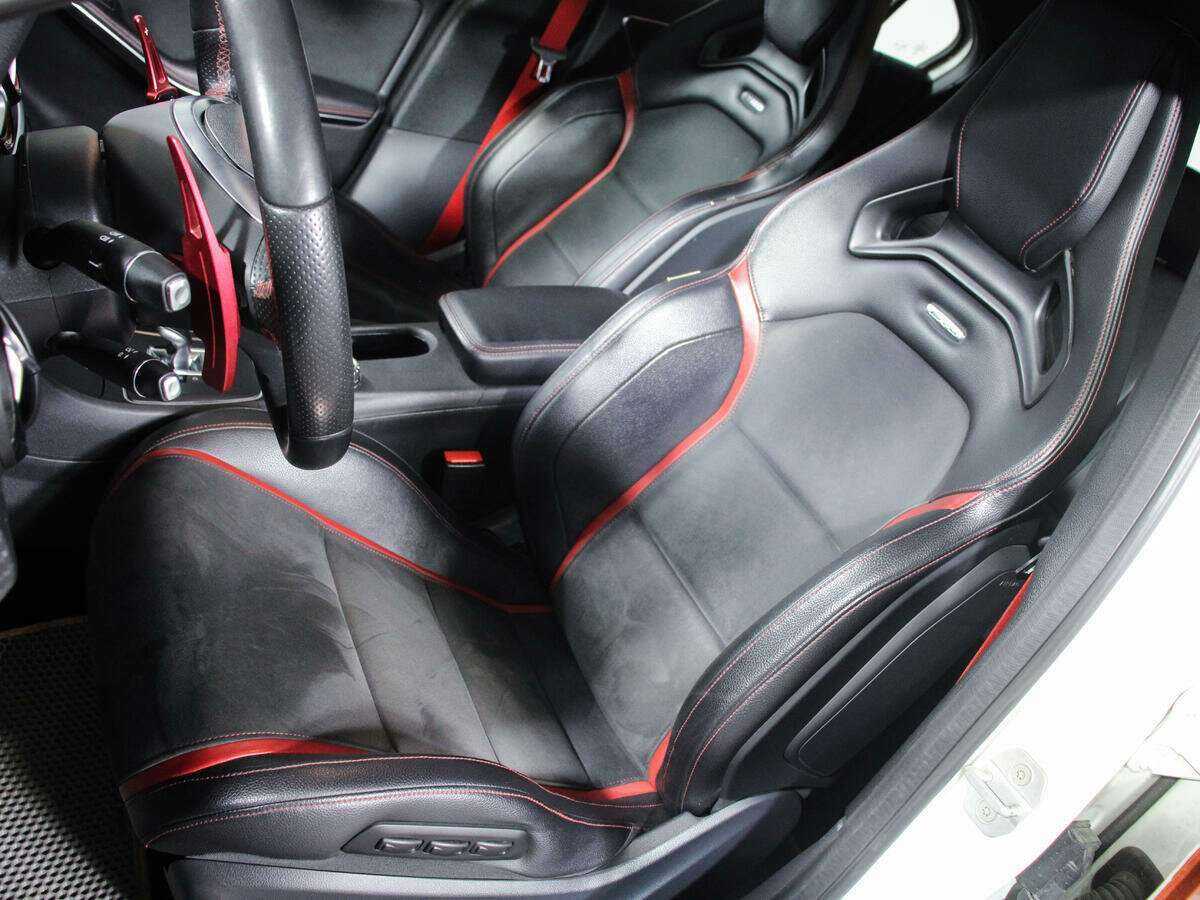 Mercedes-Benz A-Класс AMG 2015 года с пробегом. Фото: #13