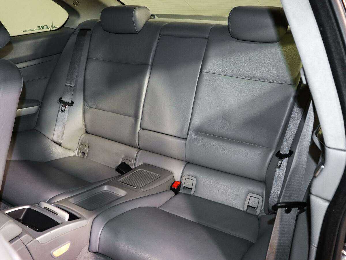 BMW 3 серии 2008 года с пробегом. Фото: #7