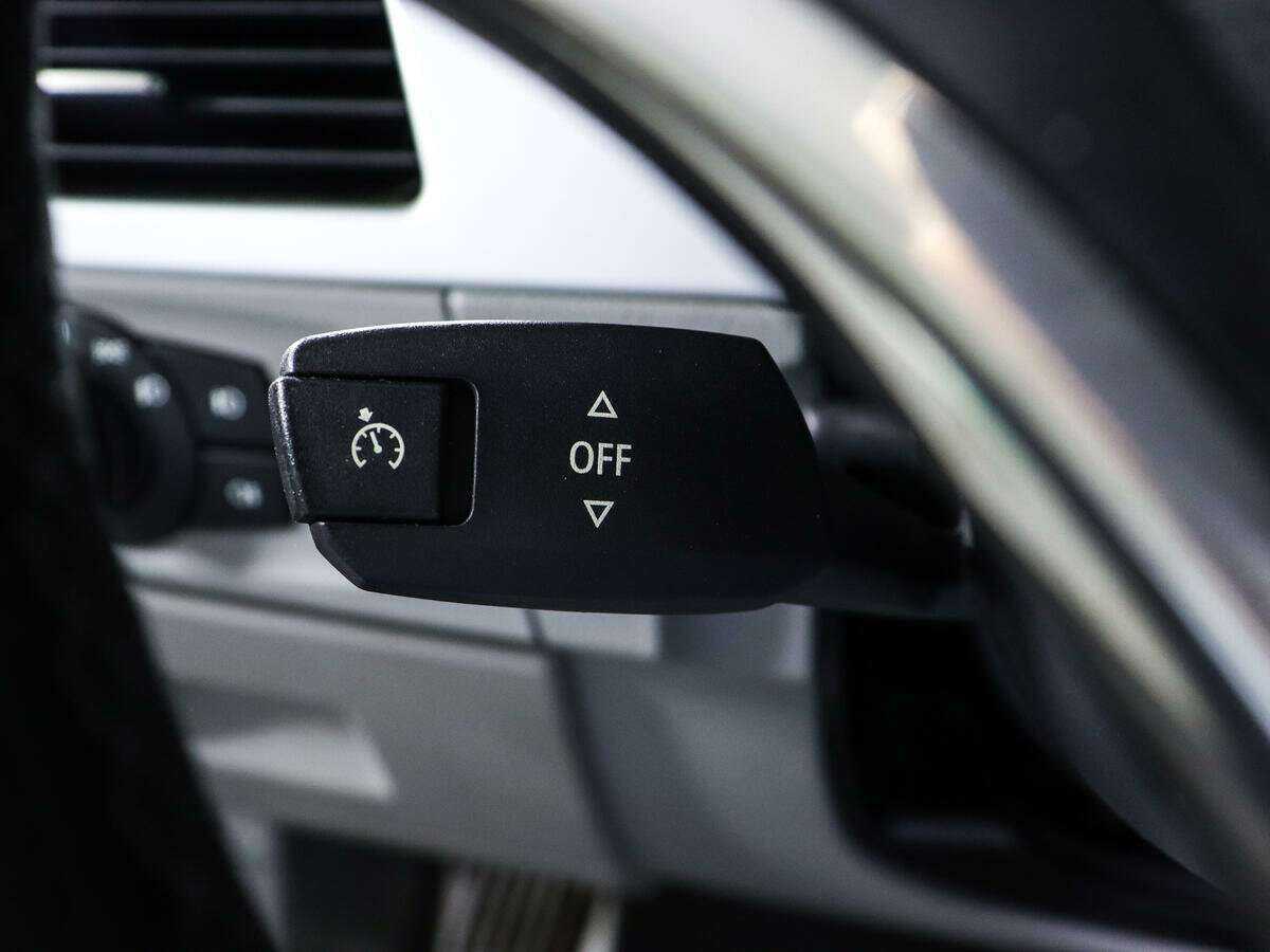 BMW 3 серии 2008 года с пробегом. Фото: #20