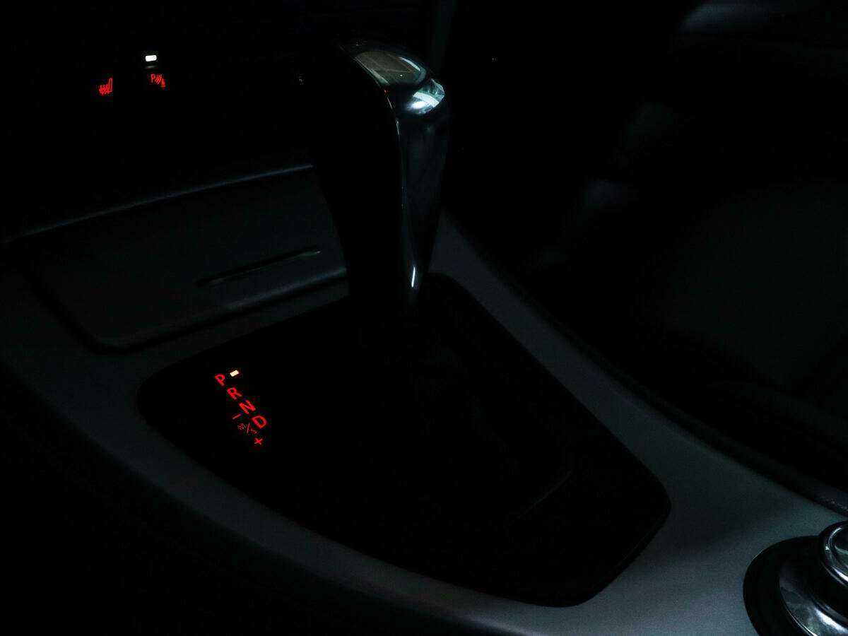 BMW 3 серии 2008 года с пробегом. Фото: #23