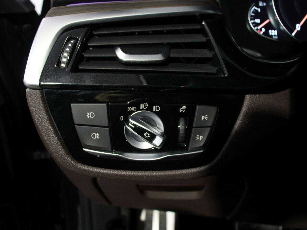 BMW 5 серии 2017 года с пробегом. Фото: #13