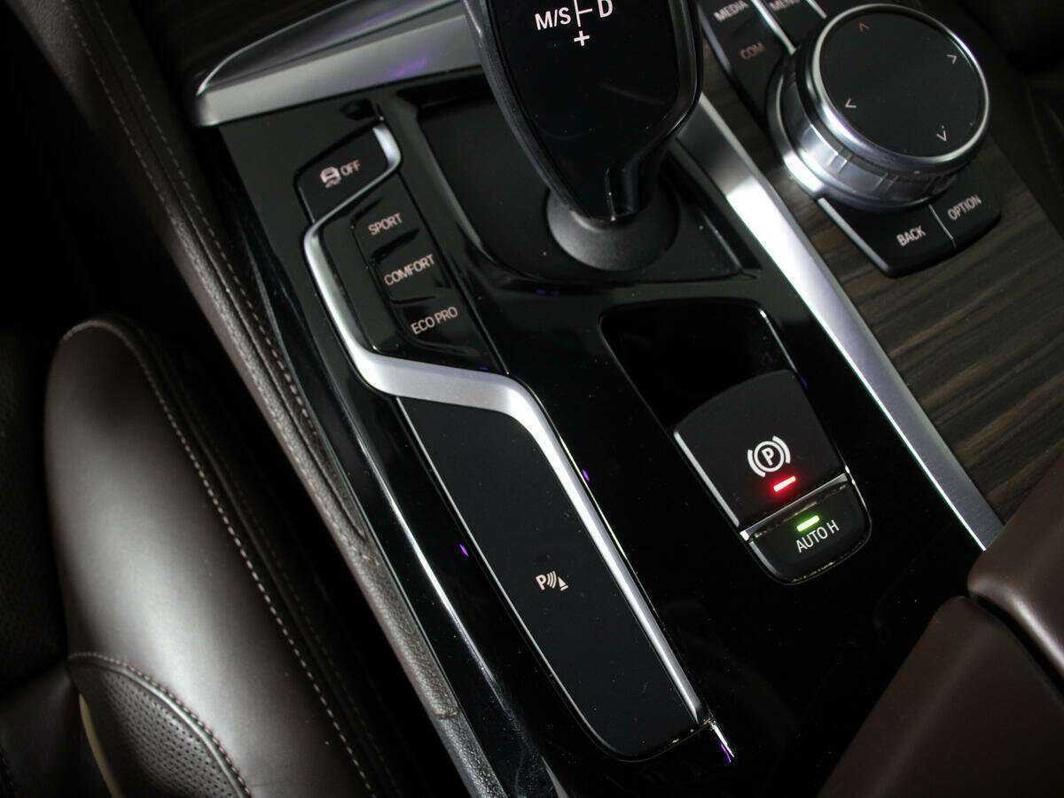 BMW 5 серии 2017 года с пробегом. Фото: #18