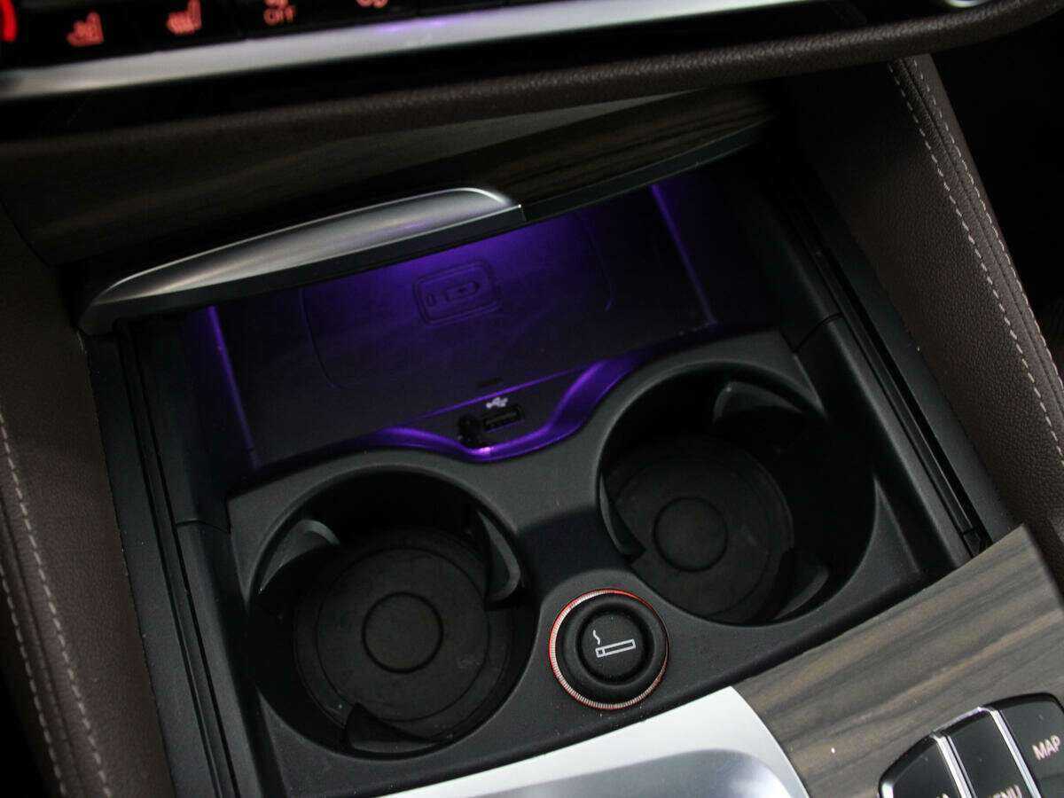 BMW 5 серии 2017 года с пробегом. Фото: #23