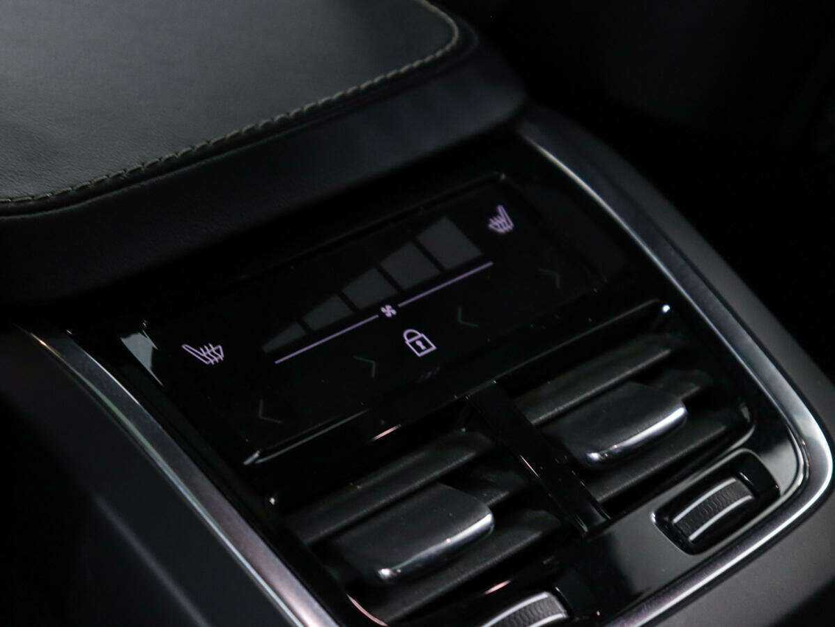 Volvo XC90 2021 года с пробегом. Фото: #22