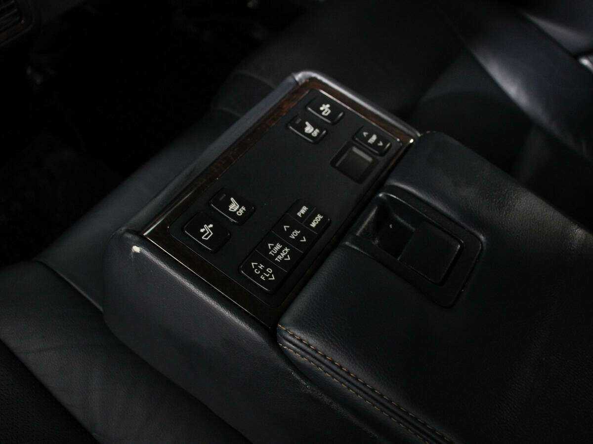 Toyota Camry 2018 года с пробегом. Фото: #16