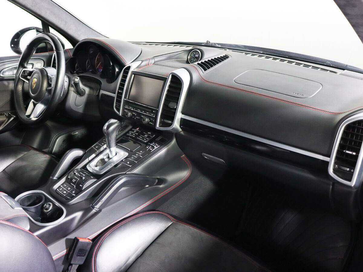 Porsche Cayenne 2015 года с пробегом. Фото: #6