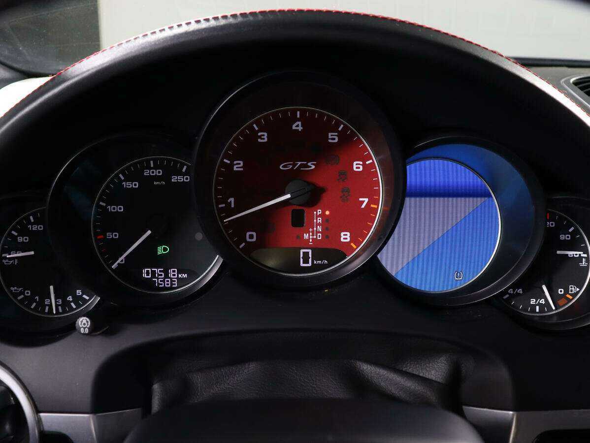 Porsche Cayenne 2015 года с пробегом. Фото: #8